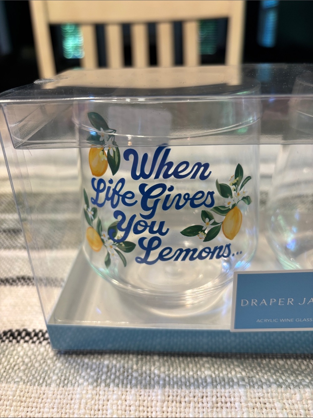 CCO NWT Draper James When Life Gives You Lemons Acrylic Wine Glass Set - Picture 5 of 6